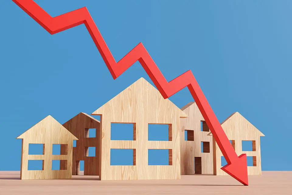 10 U.S. Cities Where Home Prices Are Dropping (and Why)