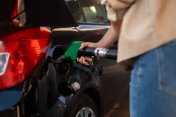 Cars With the Worst Fuel Economy